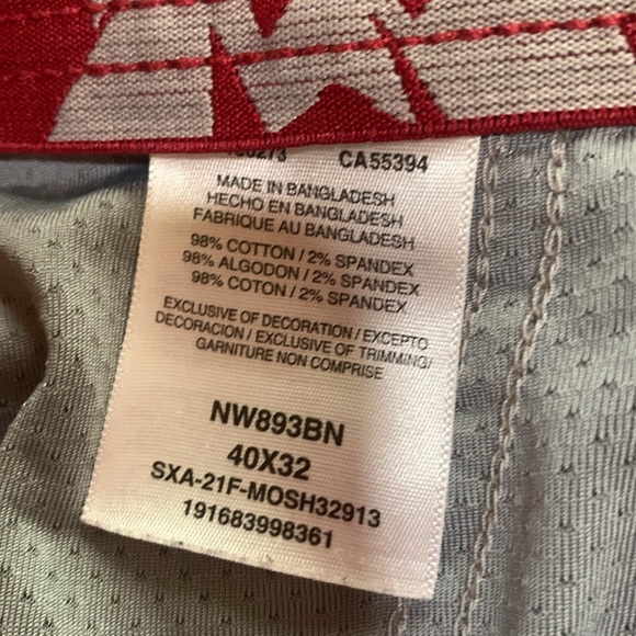 Khaki pants - Picture 8 of 8